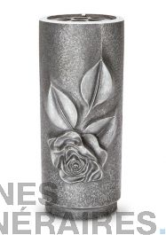 Designgrab Tombe Lampe Chromé En Aluminium Avec Croix En Aluminium Et Vase Funéraire En Taille De Medium En Granit Orion Blue/Coromandel/Bahama Blue