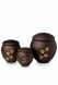 Urne-animal brun avec impression de pattes or