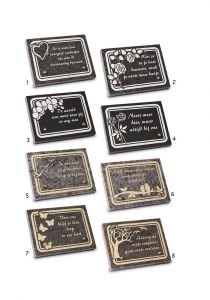 Plaque funéraire avec différents motifs
