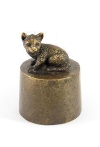 Chat-urne d'laiton